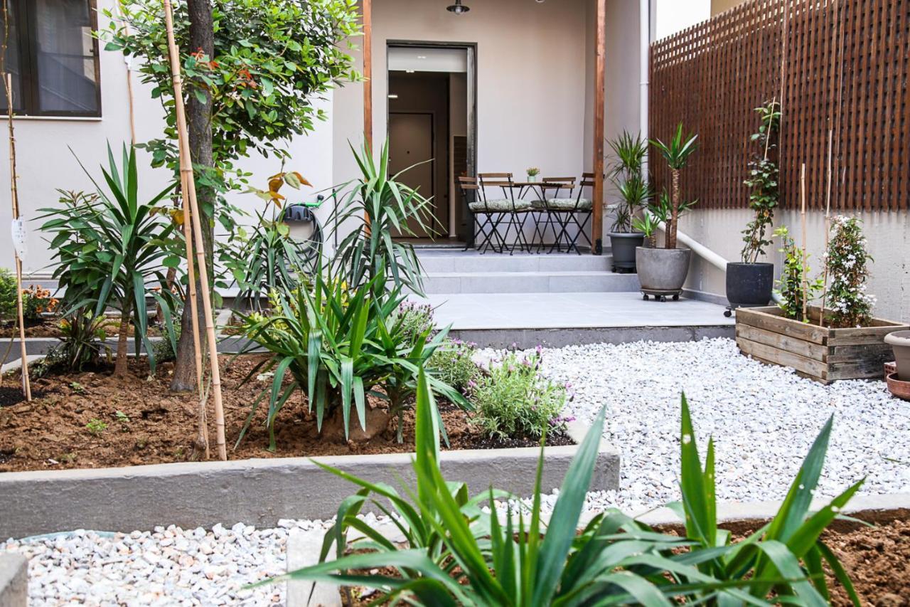 Caravin Wanderhome, 5 Min From Metro Nea Ionia Atenas Exterior foto